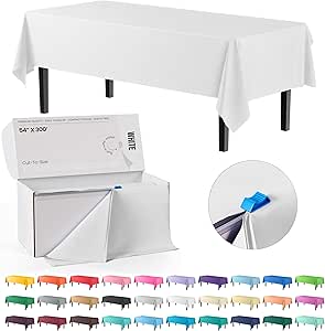 رول پوشش میز پلاستیکی نفیس 54 اینچ X 300 فوت در یک جعبه برش به اندازه با برش اسلاید راحت. تا 12 سفره یکبار مصرف پلاستیکی 8 فوت مستطیلی را برش می دهد