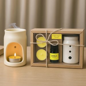 ست پخش کننده عطر Floryn Decor – روغن سوز سرامیکی با ۲ شمع چای سبز و اسانس ۱۰ میلی لیتری – ست هدیه جمع و جور و زیبا برای خانه، اتاق خواب، دفتر و اسپا (وانیل)